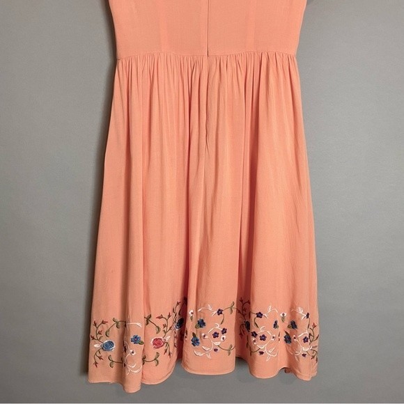 Clad & Cloth ASOS Dress Embroidered Peach Skater Floral Cotton Size‎ XS Women - Picture 5 of 15